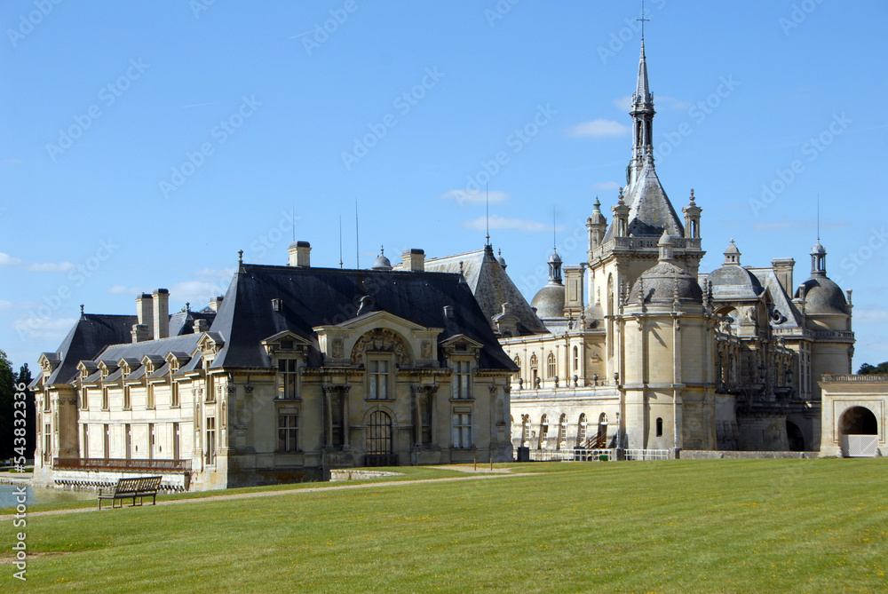Château de Chantilly, remonte au début du XIIIe siècle, plusieurs fois détruit, reconstruit pour le Duc d'Aumale par l'architecte Honoré Daumet entre 1875 et 1885, Oise, France  