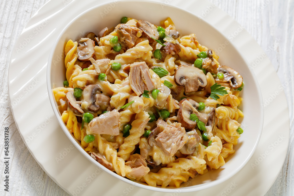 tuna mushroom green pea fusilli with sauce