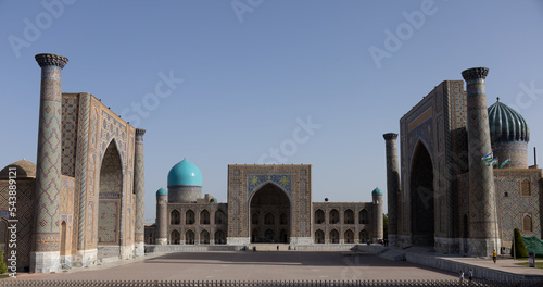 Complesso architettonico del Registan Samarcanda Uzbekistan photo
