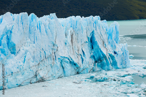 Glacier Perito Moreno (Glaciar Perito Moreno) on sunny summer day. Patagonia, Argentina, Andes