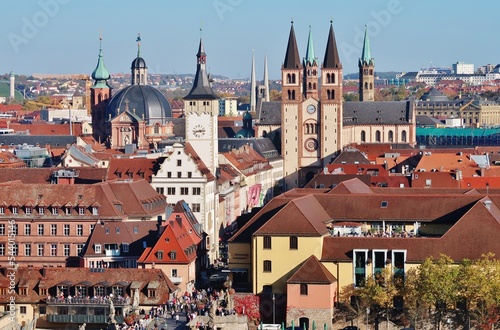 Wallpaper Mural Würzburg, Altstadt mit Türmen Torontodigital.ca