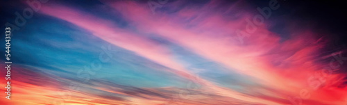 Photo Dramatics sunset or sunrise sky with clouds for background.