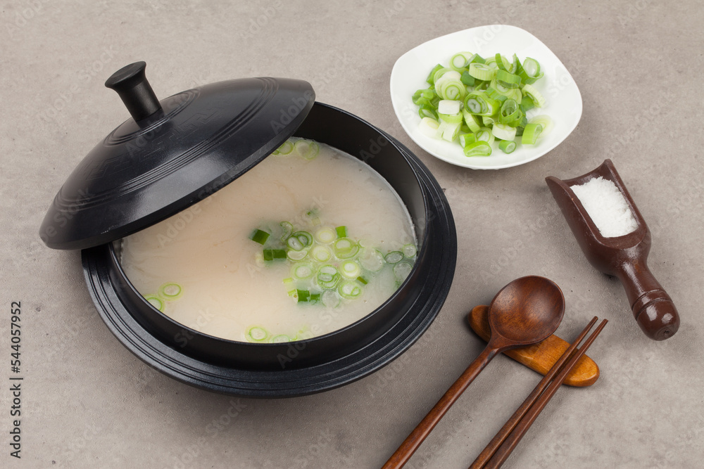Beef bone soup, seolleongtang, food, Korean beef, cooking, soup, meal ...