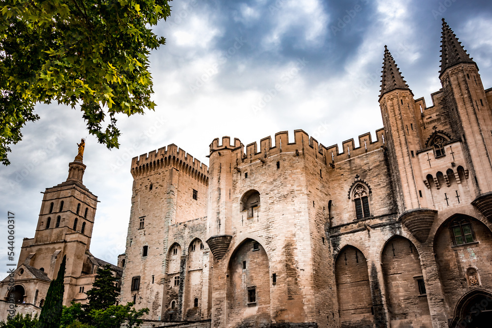 Le palais pontifical à Avignon