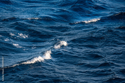 La pleine mer  vue du bateau