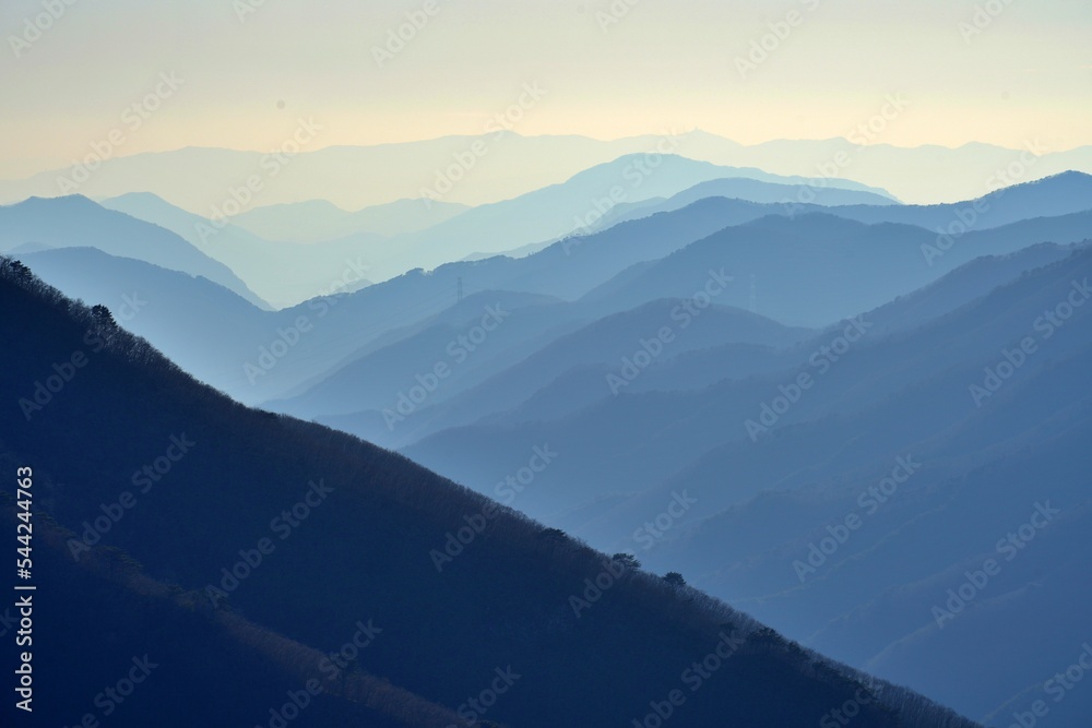 Obraz premium Beautiful mountains and sunset in Korea