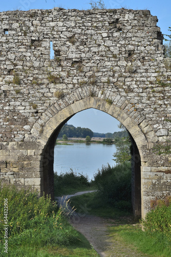 Pont médiéval à péage de Champtoceaux, Maine et Loire, France