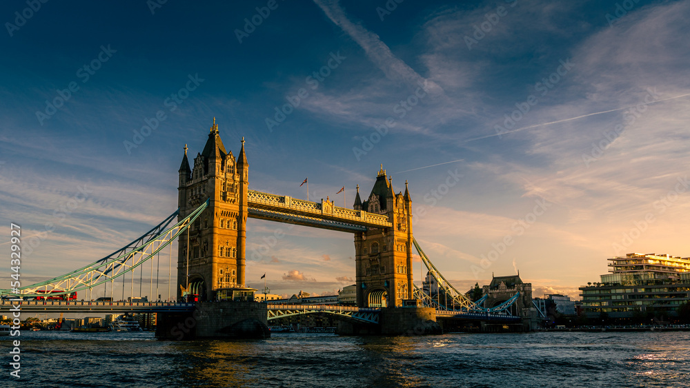 Obraz premium Tower Bridge at Sunset