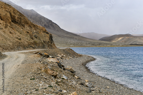 Tso Moriri is a lake in the Changthang Plateau of Ladakh in India. The lake and surrounding area are protected as the Tso Moriri Wetland Conservation Reserve. The lake is at an altitude of 4,522 m. photo