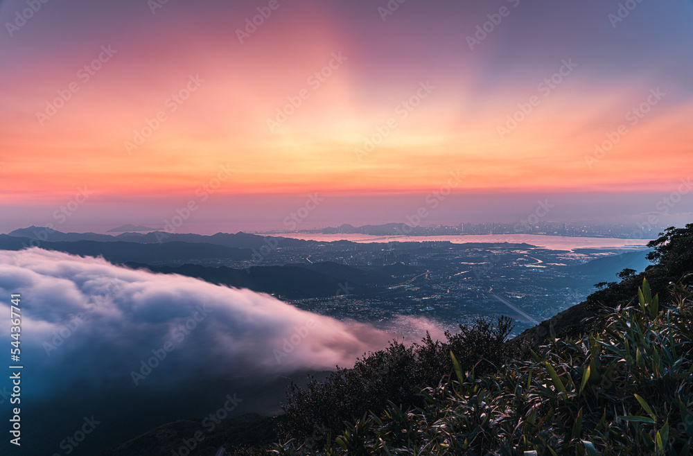 Sea of clouds sunset of tai mo Shan, Hong Kong