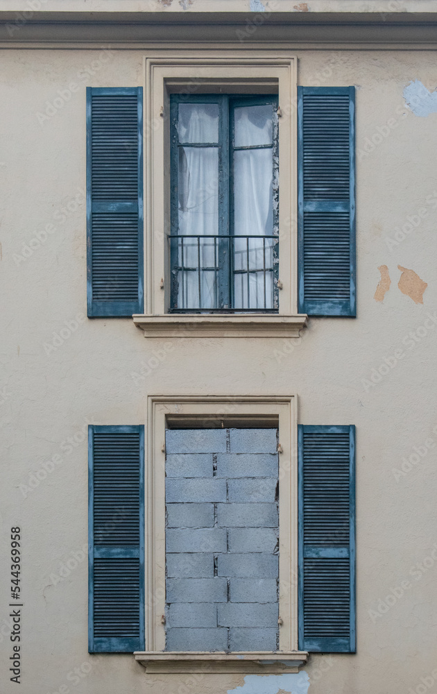 Fototapeta premium Fenêtre murée, France