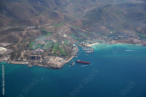 Fotografie golf course la paz baja california sur mexico aerial panorama from airplane pich