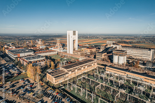Obraz na płótnie Kopalnia węgla kamiennego w Pawłowicach na Śląsku w Polsce, panorama z lotu ptaka. w salonie