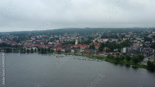 lac et ville de Ulricehamn en Suède