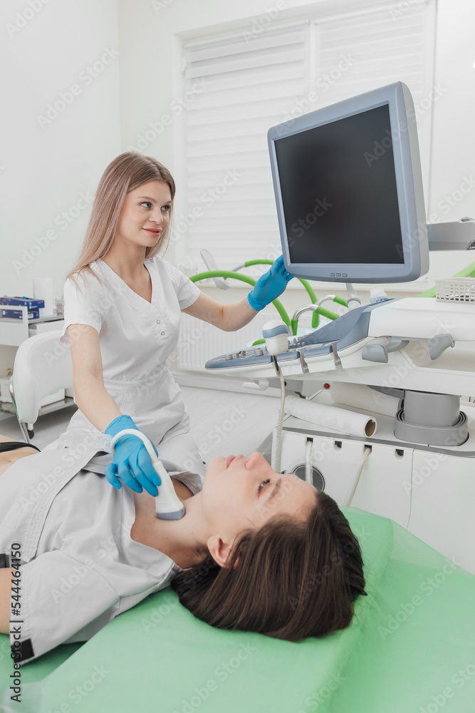 Ultrasound diagnostics of the endocrine system and thyroid Ultrasound diagnostics of the endocrine system and thyroid
