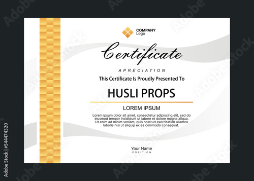 Gold Eelegant and Minimalist Certificate Template