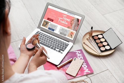 Female beauty blogger with ...