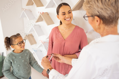Photography Happy mother, child and and optometrist with glasses eye exam for eyesight, eyes wellness and healthy vision