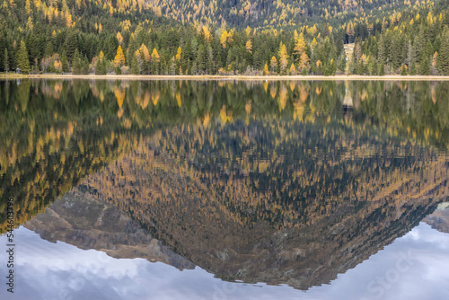 Obraz na płótnie Lake Etrachsee in the Austrian municipality of Krakau in the Murau district of Styria. It is 1,374 meters above sea level in the Krakau Valley, a high plateau in the Schladminger Tauern, Austria w salonie