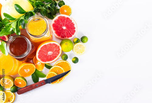 Fototapeta Naklejka Na Ścianę i Meble -  A pile of citrus fruit slices