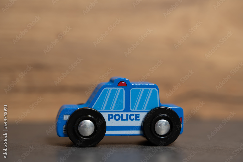 Voiture de police enfant