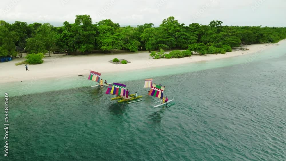 VINTA BOAT OF ZAMBOANGA The vinta is a traditional outrigger boat from the Philippine island of Mindanao.