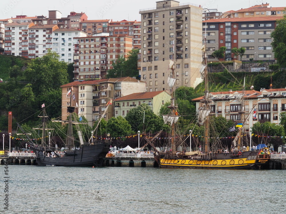 Portugalete, localidad vasca famosa por su puente colgante.