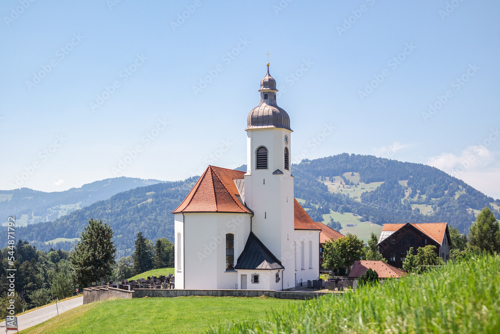 Pfarrkirche in Langenegg im Bregenzerwald / Vorarlberg / Österreich Pfarrkirche in Langenegg im Bregenzerwald / Vorarlberg / Österreich
