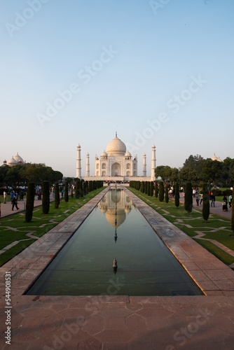 Taj Mahal en Inde levé du soleil