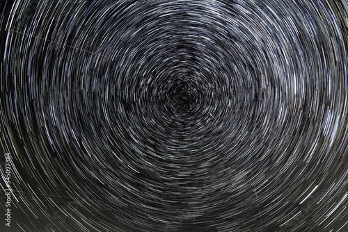 Sternen Mandala im Nachthimmel - Startrails um den Nordstern