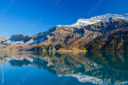 Lac et Barrage de Roselend  Beaufortain  Savoie  France