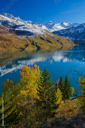 Lac et Barrage de Roselend, Beaufortain, Savoie, France