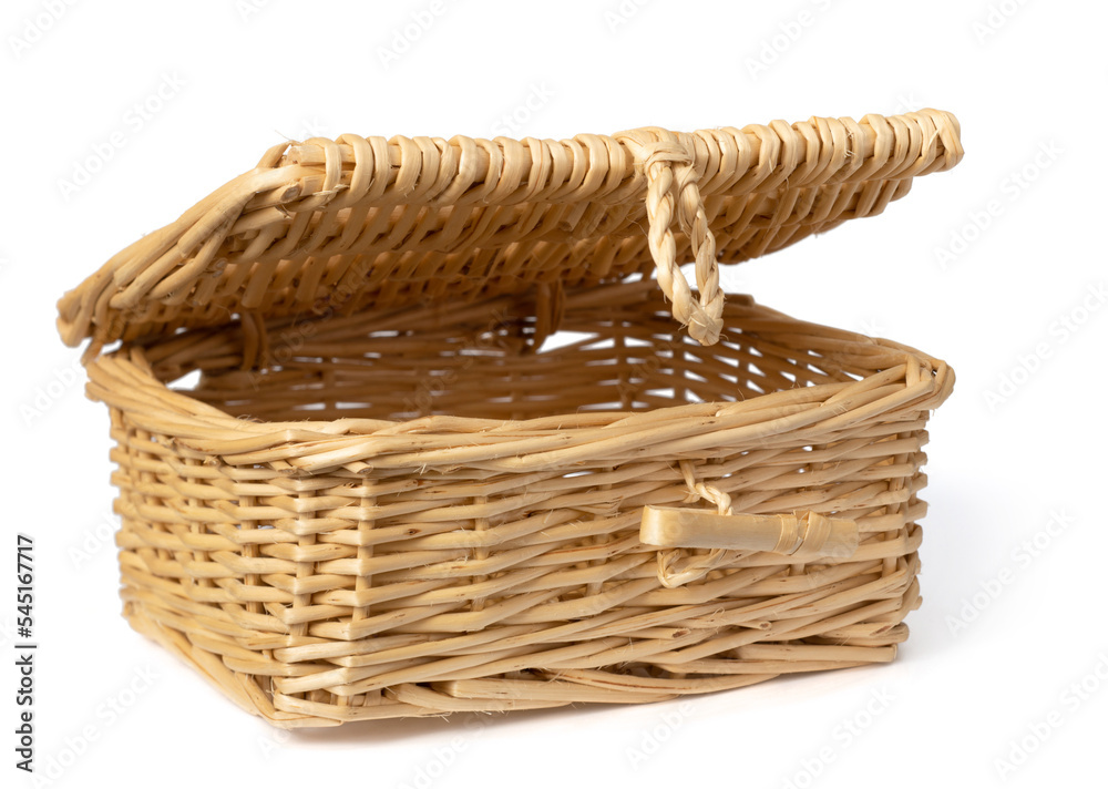 Obraz premium Handmade wicker basket isolated on white background.