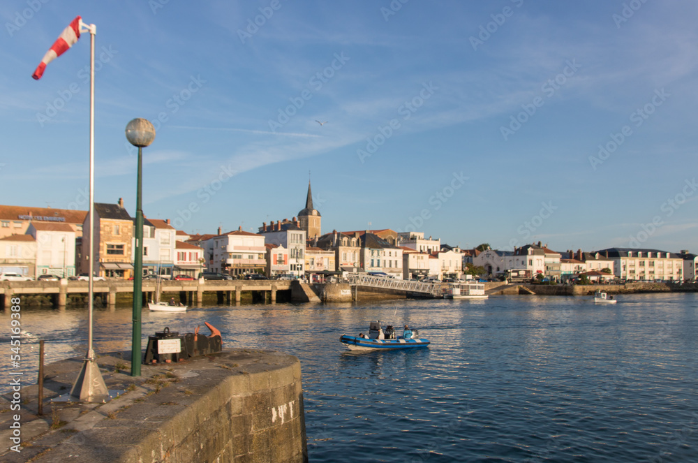entrée du port des Sables-d'Olonne en Vendée en France