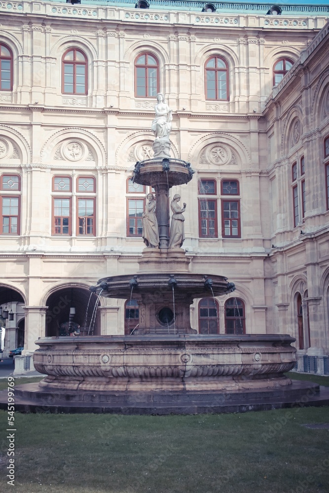 Vertical shot of historic statues in Vienna, Austria