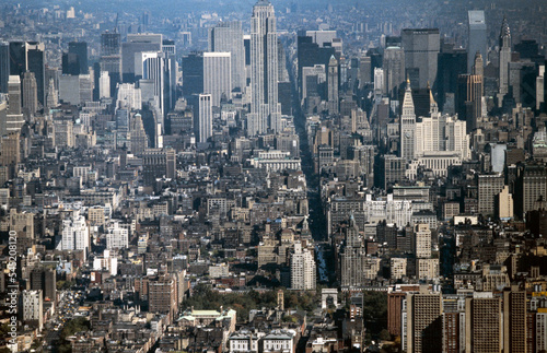 Fototapeta Naklejka Na Ścianę i Meble -  View from world trade centre, eighties, new york, manhattan, usa, 1982, aerial view, 