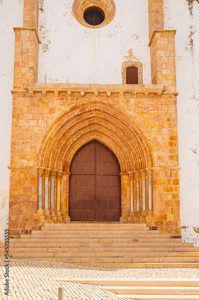 Porte de l'église de Silves