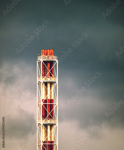 Quadro em tela stopped industrial chimney, dramatic sky