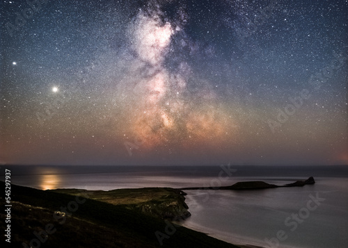 Made from 15 light frames by Starry Landscape Stacker 1.8.0.  Algorithm: Min Horizon Star Dupe © Pete