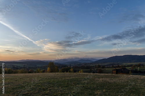Fototapeta Naklejka Na Ścianę i Meble -  Panorama na Bieszczady z Lutowisk 