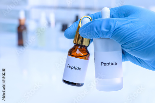 Foto peptide in a bottle, chemical ingredient in beauty product