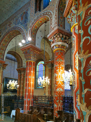 Issoire. Interieur de l'Abbatiale Saint Austremoine. Eglise romane. Puy de Dome departement. Auvergne Rhone Alpes. France