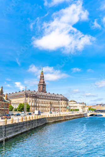 Christiansborg Palace. Building and tower on a sunny day. This building is one of  the most important sightseeing spots in Copenhagen, Denmark © elroce
