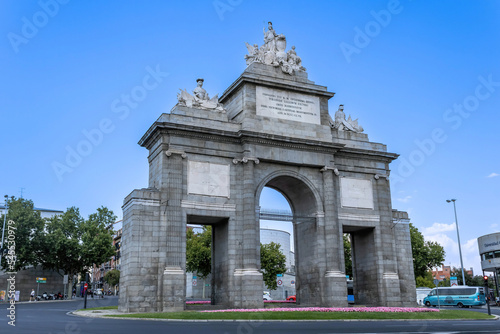 Toledo Gate (Spanish: Puerta de Toledo), Madrid