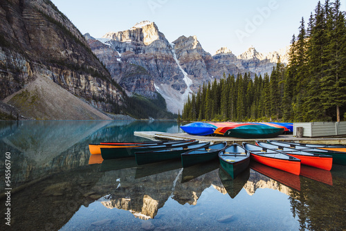 Banff Canoes - Moraine Lake