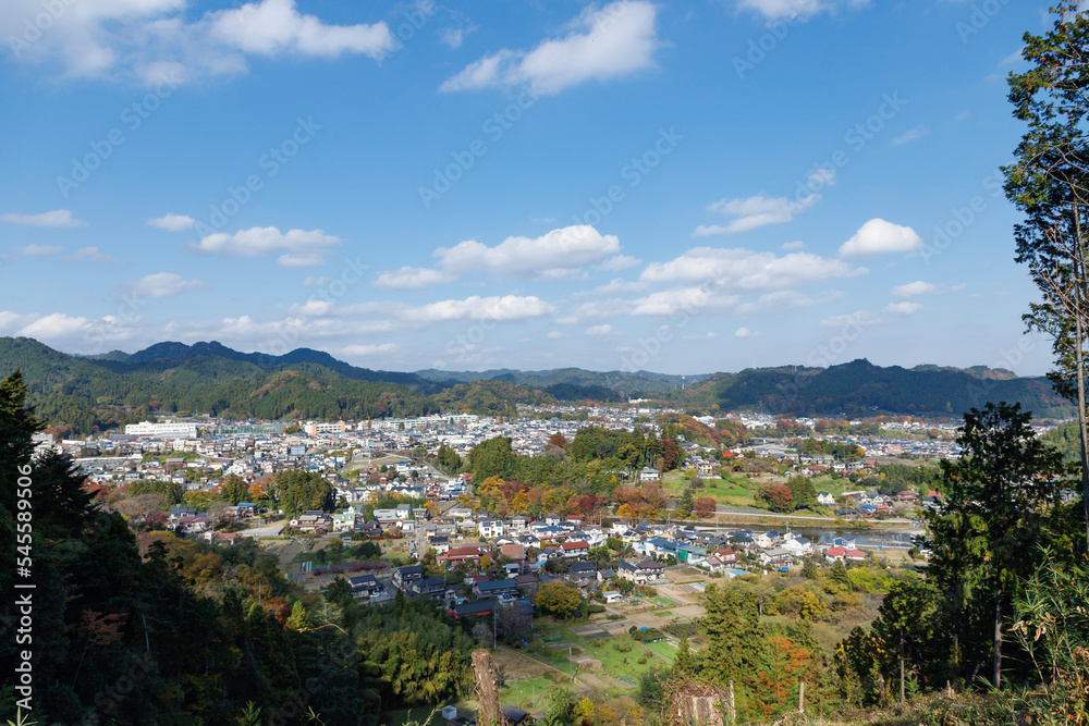 あきる野市、広徳寺裏山から見た秋川方面の風景