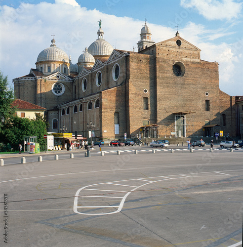 Padova. Chiesa di Santa Giustina a prato della Valle photo