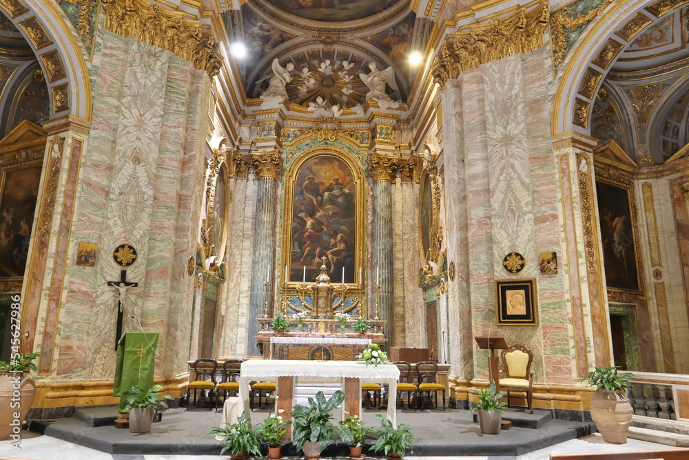 ROME NOVEMBER 12 2022 THE CENTRAL ALTAR OF THE CHURCH OF THE SANTISSIMA TRINITA' DEGLI SPAGNOLI
