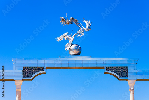 Ezgulik Arch at Independence square, Tashkent photo