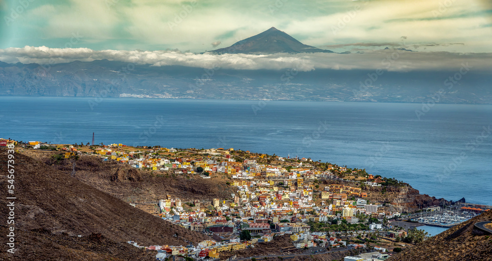 Fototapeta premium La Gomera Kanaren Landschaft San Sebastian Teide